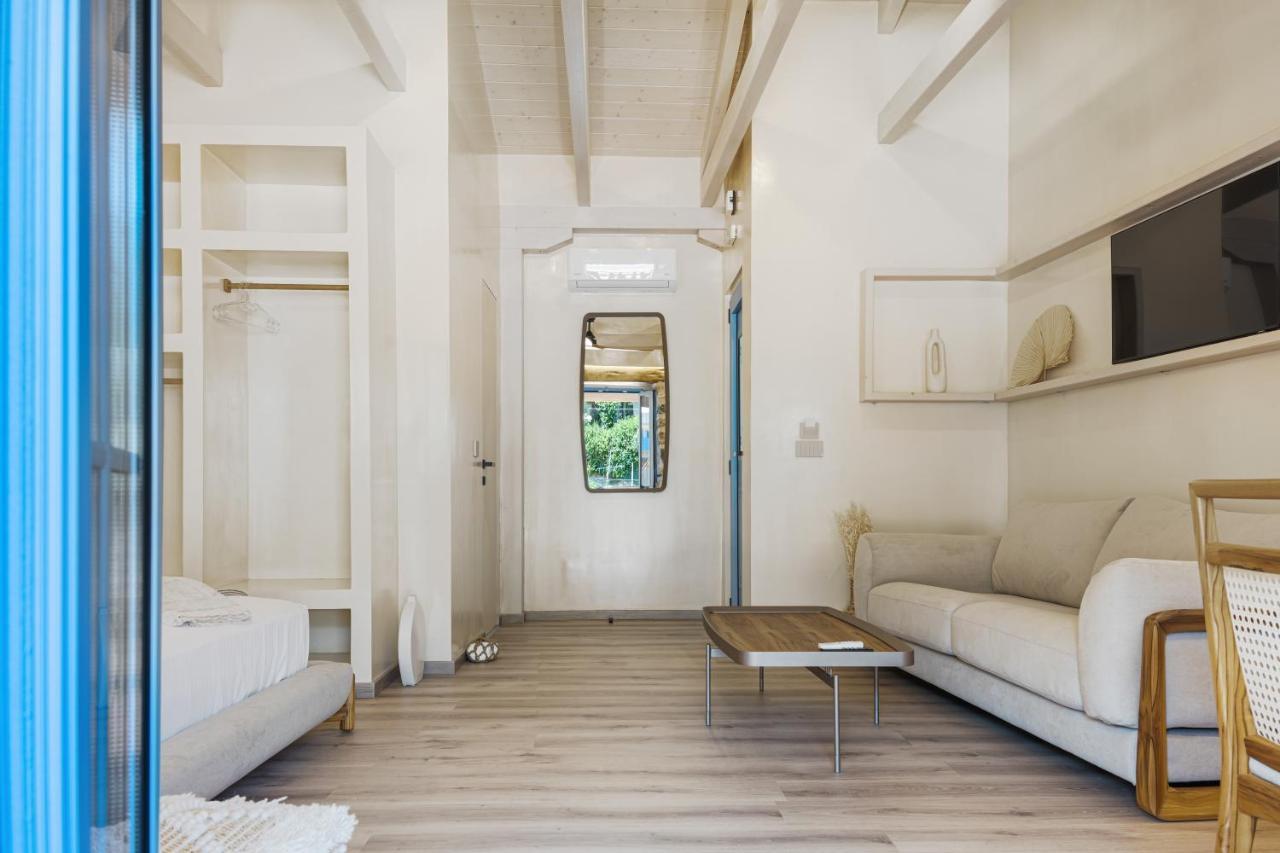 Tellion Suites Ayios Nikitas Bagian luar foto
