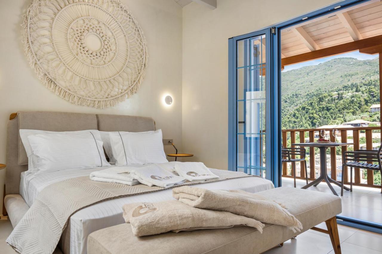 Tellion Suites Ayios Nikitas Bagian luar foto