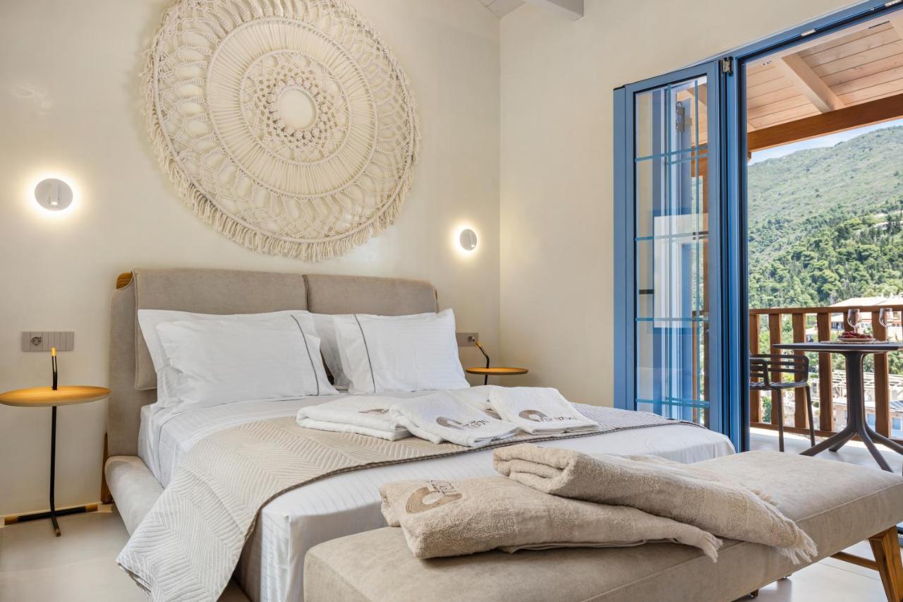 Tellion Suites Ayios Nikitas Bagian luar foto